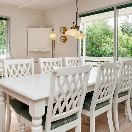 Three-bedroom Holiday In Spottrup 8 Lihme